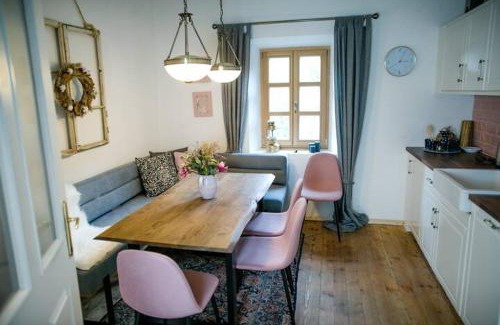 Bad Aussee Apartamento | Apartment Aussee- Beletage Salzherrenhof- Küche, WLAN, Netflix