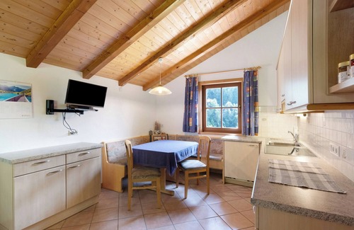 Senales Apartamento | Apartamento 'Ausser Brugghof Birgit' con vistas a la montaña, jardín compartido y Wi-Fi