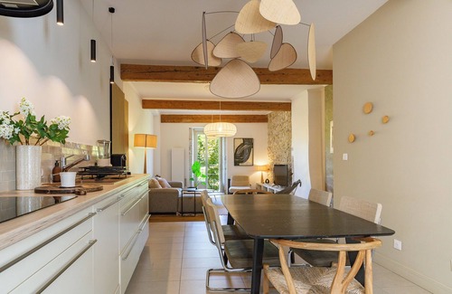 Pont-en-Royans Apartamento | Apartamento 'Aux Portes Du Vercors' con vistas a la montaña, balcón y Wi-Fi