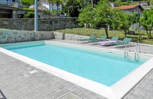 Gera Lario Apartamento | Apartment Azalea - GLA103 by Interhome