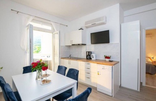 Komolac Apartamento | Apartment Azzurro 1 by Villas Guide