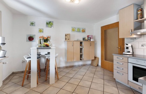 Uehlingen-Birkendorf Apartamento | Apartamento "Casa de la Selva Negra" con terraza compartida, jardín compartido y Wi-Fi