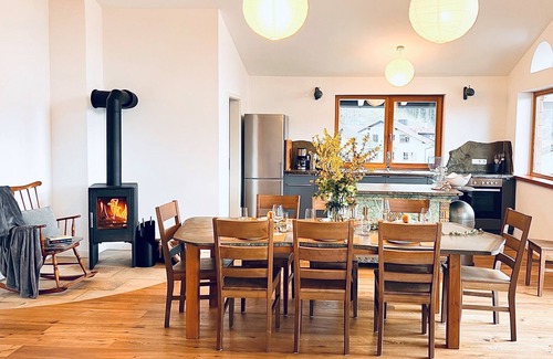 Kiefersfelden Casa | Apartment Bachperle with balcony in the Alpenlandhaus in a central yet natural location