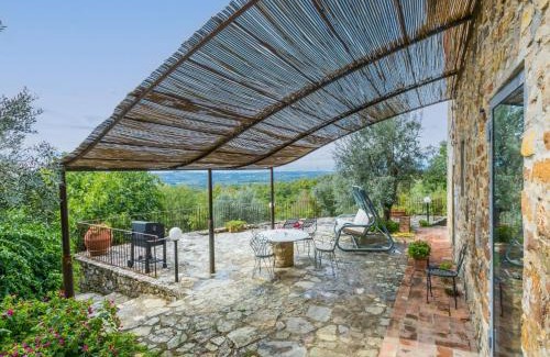 San Pietro in Bossolo Apartamento | Apartment Badia a Passignano-1 by Interhome