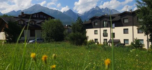 Nova Lesna Apartamento | Apartment Beauty Tatry with a view of the mountains