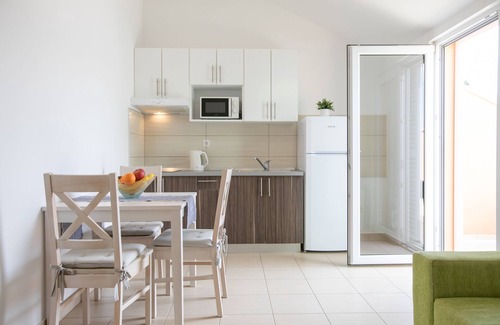 Arbanija Apartamento | Apartamento Bela - A3