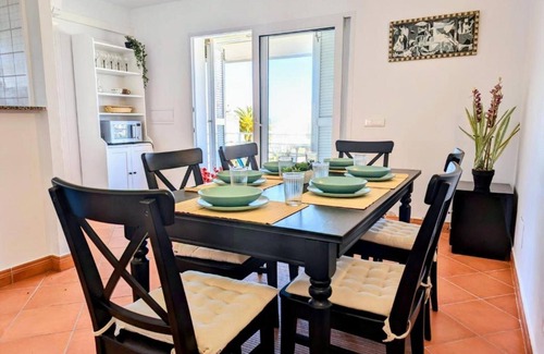 Puerto Luz Apartamento | Apartamento 'Bella Brisa' con vistas a la montaña, Wi-Fi y aire acondicionado