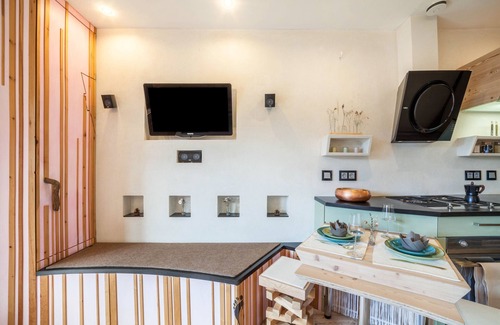 Caines Apartamento | Apartamento Belvedere con vistas a la montaña, piscina compartida y Wi-Fi