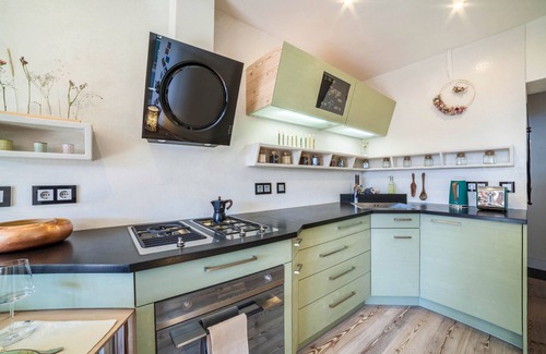 Caines Apartamento | Apartamento Belvedere con vistas a la montaña, piscina compartida y Wi-Fi