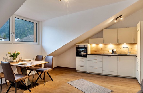 Umhausen Apartamento | Apartamento 'Bens Auszeit Top 6' con vistas a la montaña, balcón y Wi-Fi