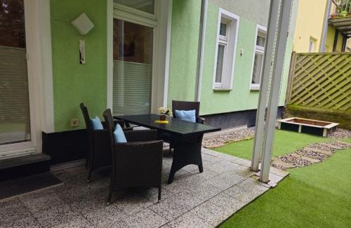 Ostliche Altstadt Apartamento | Apartment BERNSTEIN ruhig, familienfreundlich mit Garten