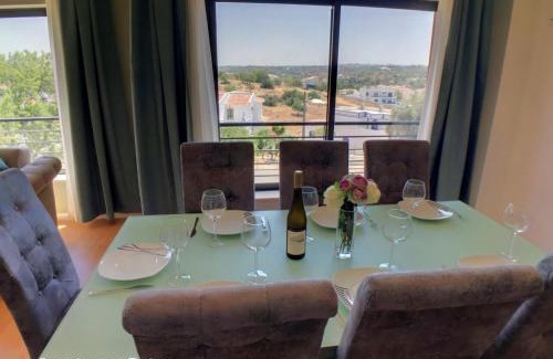 Ferragudo Apartamento | Apartment Beta - 2 Bedrooms, Private Rooftop Patio with Hot Tub, BBQ and View