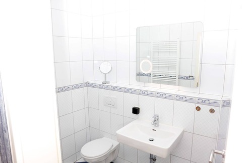 Lemkendorf Apartamento | Apartment "Bett in't Kornfeld" on farm Hofbude Fehmarn