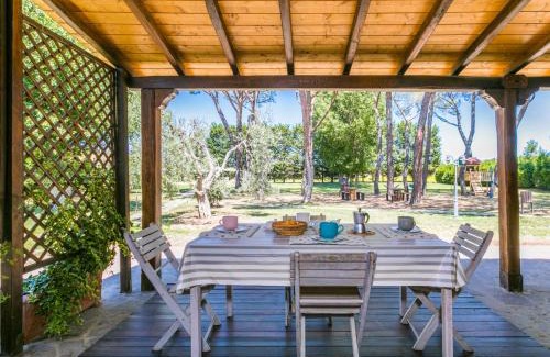 Suvereto Apartamento | Apartment Bianco by Interhome