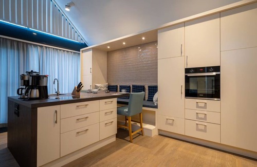 Muritz Apartamento | Apartamento 'Blau Mit Müritzblick' con vistas al lago, piscina compartida y Wi-Fi
