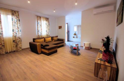 Povile Apartamento | Apartment Bo-St-Ir Povile