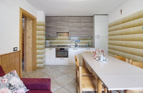San Rocco Apartamento | Apartamento "Bormetti Paolo Sara" con vistas a la montaña, jardín compartido y Wi-Fi