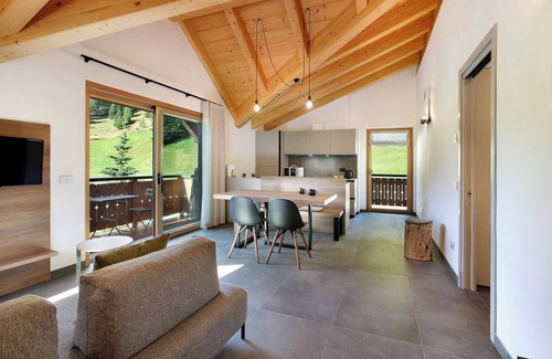 Livigno Apartamento | Apartamento 'Botton D'oro Camping Stella Alpina' con vistas a la montaña, jardín compartido y Wi-Fi