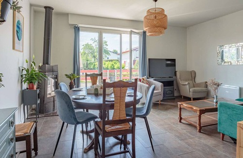 Briscous Apartamento | Apartment Briscous, 4 bedrooms, 7 persons
