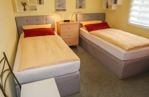 Unterkirnach Apartamento | Apartment Brombeerweg by Interhome