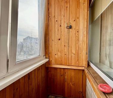 Dniprovs'kyi District Apartamento | Apartment Budivelnykiv 22/11