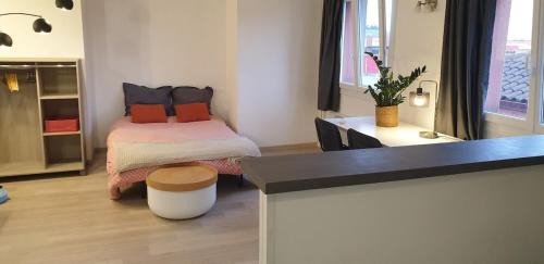 Beauzelle Apartamento | apartment building features laundry facilities
