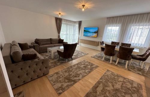 Alipasin Most Apartamento | Apartment by expert Ado