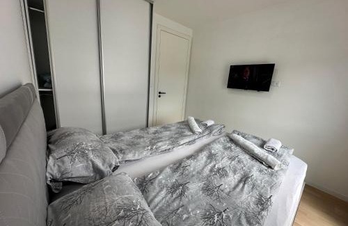 Alipasin Most Apartamento | Apartment by expert Ado