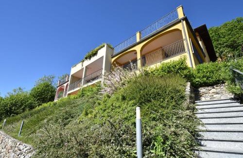 Oggebbio Casa | Apartment by Lake Maggiore with Stunning Views