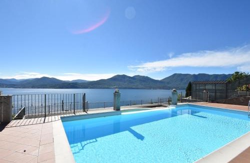 Oggebbio Casa | Apartment by Lake Maggiore with Stunning Views
