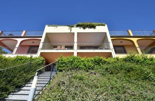 Oggebbio Casa | Apartment by Lake Maggiore with Stunning View