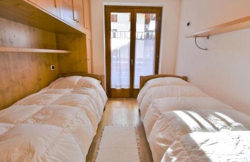 Campodolcino Apartamento | Apartment Cà Serena by Interhome