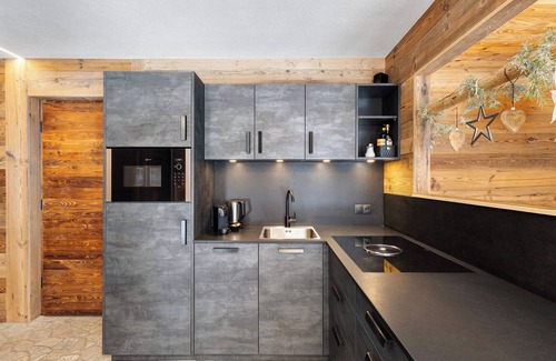 Selva dei Molini Apartamento | Apartamento 'Chalet-Suite Wald' con vistas a la montaña, terraza privada y Wi-Fi