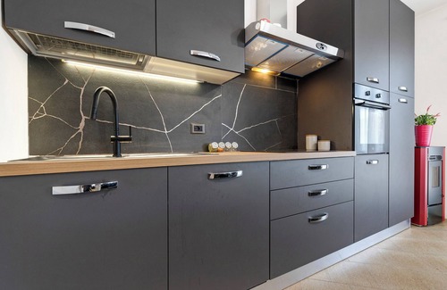 Vesio Apartamento | Apartamento 'Casa Vacanze Leon' con vistas al lago, jardín privado y Wi-Fi