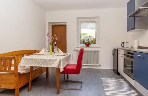 Nussdorf am Attersee Apartamento | Apartment Carla by Interhome