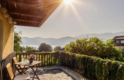 Nussdorf am Attersee Apartamento | Apartment Carla by Interhome