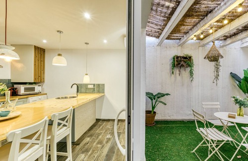Llanca Apartamento | Apartamento 'Ca La Maca' con Wi-Fi y aire acondicionado