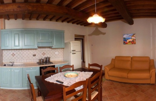 Lajatico Apartamento | Apartamento Camelia 4 + 4