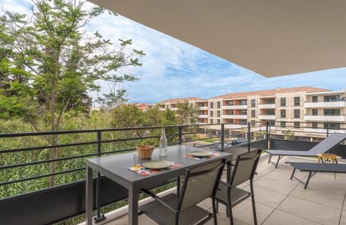 Hyeres City Centre Apartamento | Apartment Canopy by Interhome
