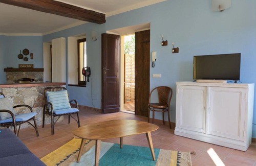 Meina Apartamento | Apartment Canton Balin by Interhome