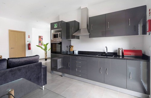 Capelas Apartamento | Apartamento 'Capelas Pdl' con vistas al mar, balcón y Wi-Fi