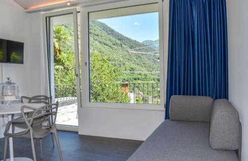Intragna Apartamento | Apartment Capriccio 14 Balcony by Interhome