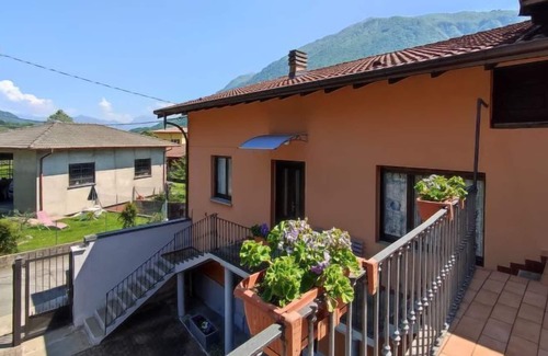 San Pietro Sovera Apartamento | Apartamento Carla en Carlazzo - 6 personas, 3 dormitorios