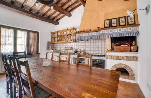 Sant'Anatolia di Narco Otro | Apartamento 'Casale Rosso' con piscina privada, terraza privada y Wi-Fi