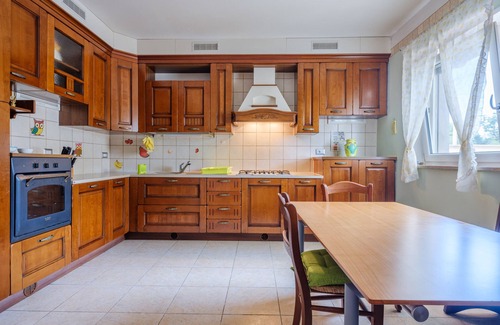 Casalabate Casa | Apartamento 'Casa Azzurra 107m Dal Mare' con jardín privado y aire acondicionado