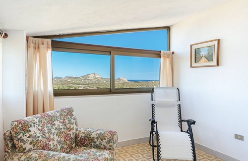 Tiriddo Apartamento | Apartamento "Casa Relax" con vistas a la montaña y al mar, jardín, Wi-Fi y terraza.