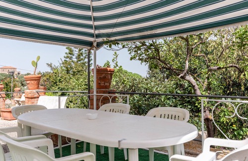 Licata Apartamento | Apartamento 'Casa Leonardo' con terraza compartida, jardín privado y aire acondicionado