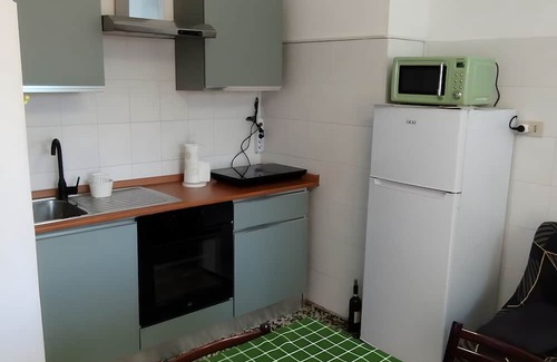 Santhia Apartamento | Apartment 'Casa Naomi E Gioele' with Balcony, Wi-Fi and Air Conditioning