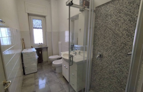 Santhia Apartamento | Apartment 'Casa Naomi E Gioele' with Balcony, Wi-Fi and Air Conditioning