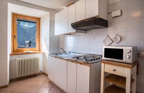 Peio Apartamento | Apartamento "Casa Peio" con vistas a la montaña y jardín compartido
